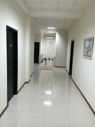 Отель Star Hotel Didube Тбилиси Трехместный номер с собственной ванной комнатой-2